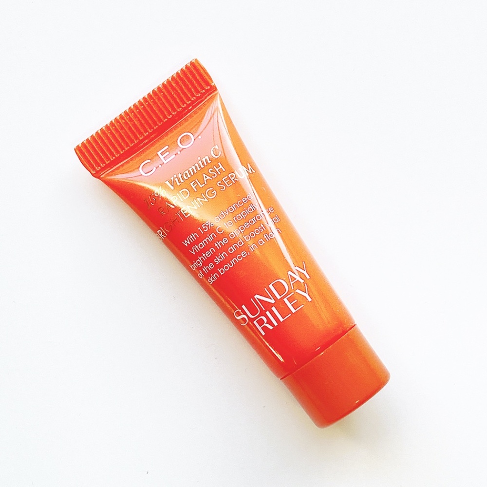 🚺 SUNDAY RILEY C.E.O. 15% VITAMIN C SERUM .17 OZ TRAVEL SIZE TSA